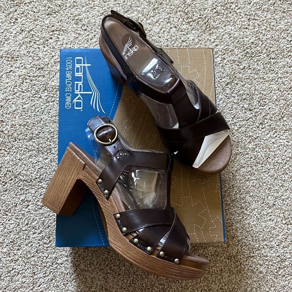 Daniela Teak Vintage Dansko Shoes